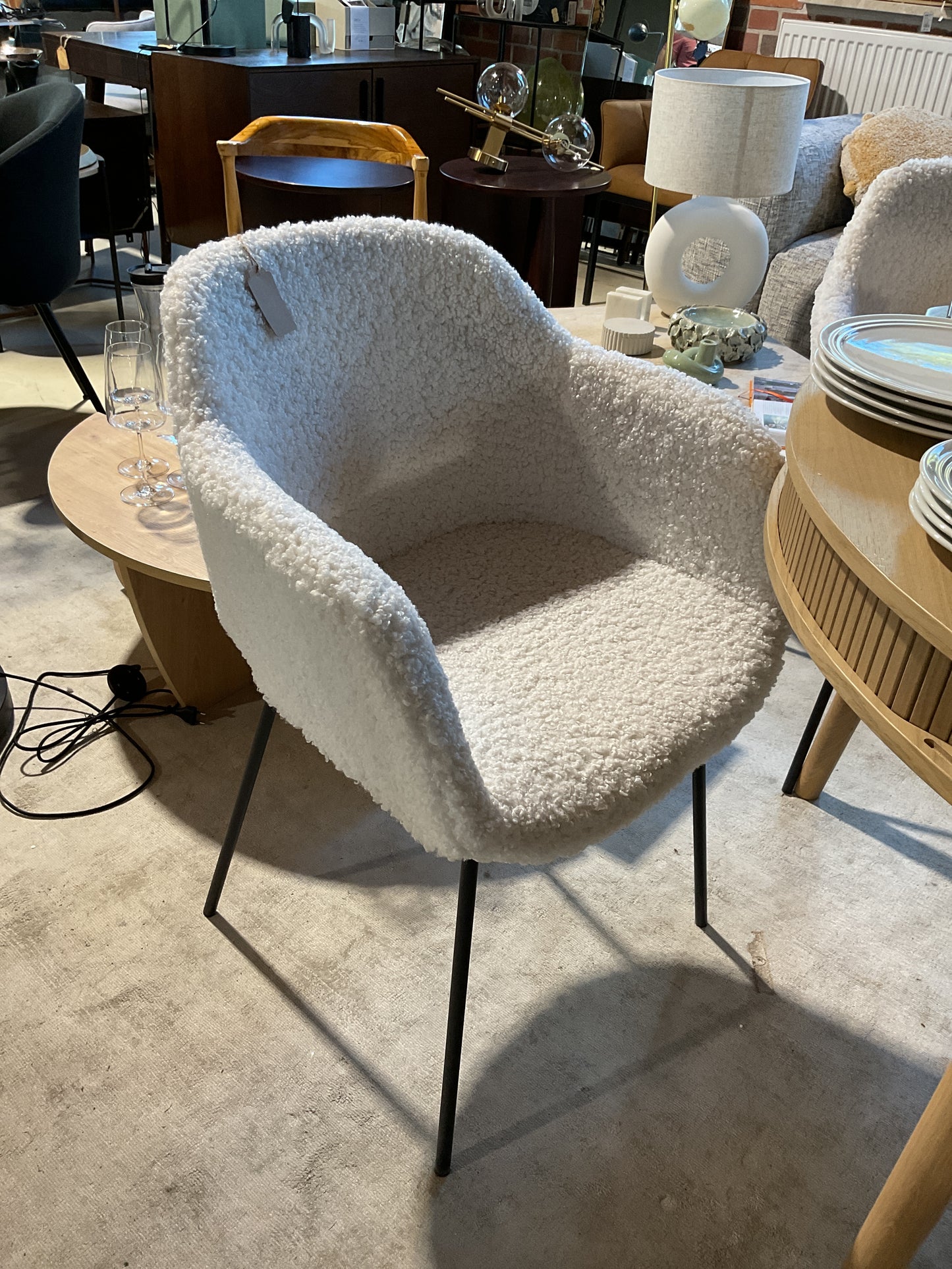 Krzesło z podłokietnikami Teddy Fiji