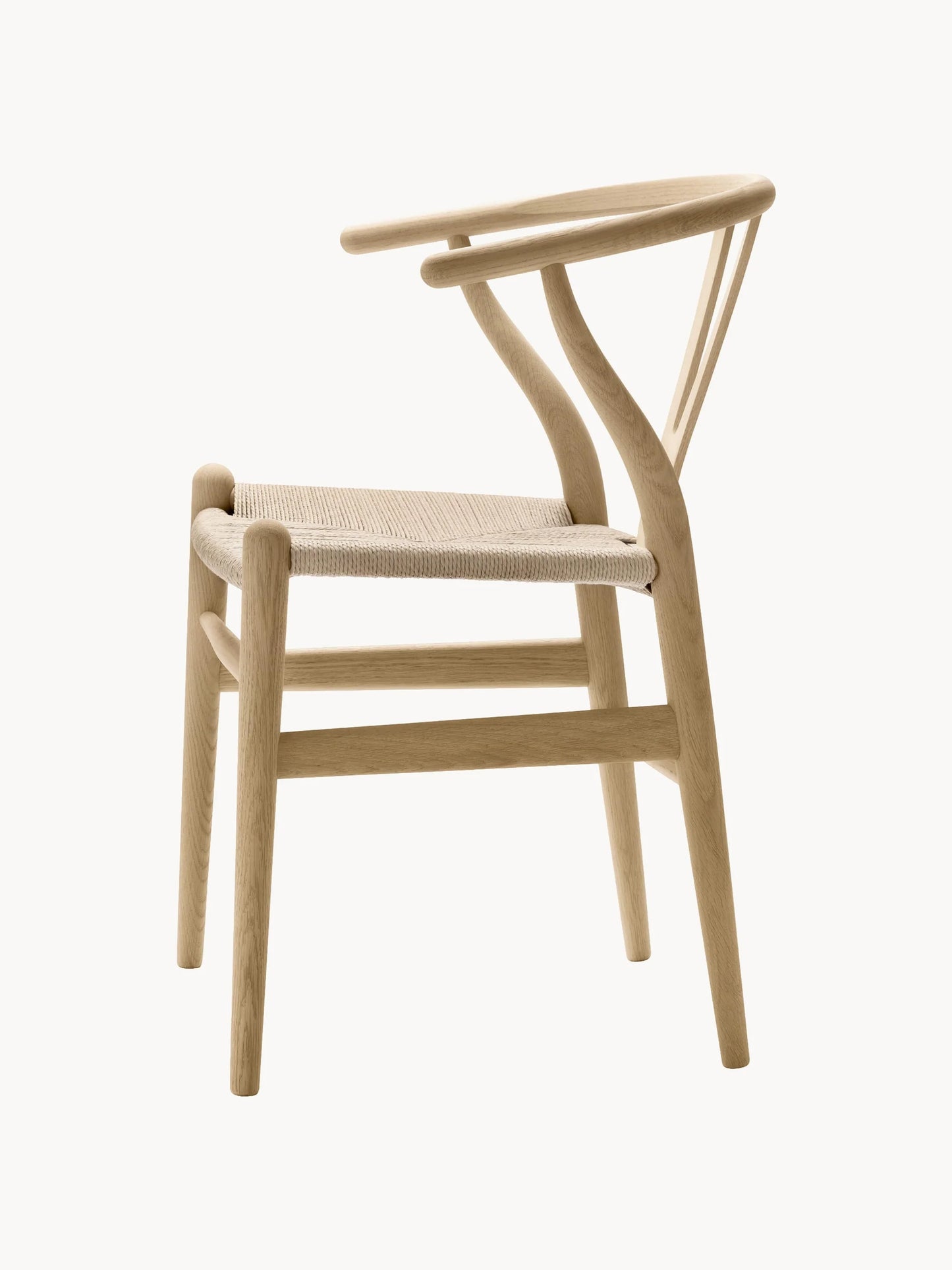 Krzesło z drewna z plecionym siedziskiem CH24 Wishbone Chair