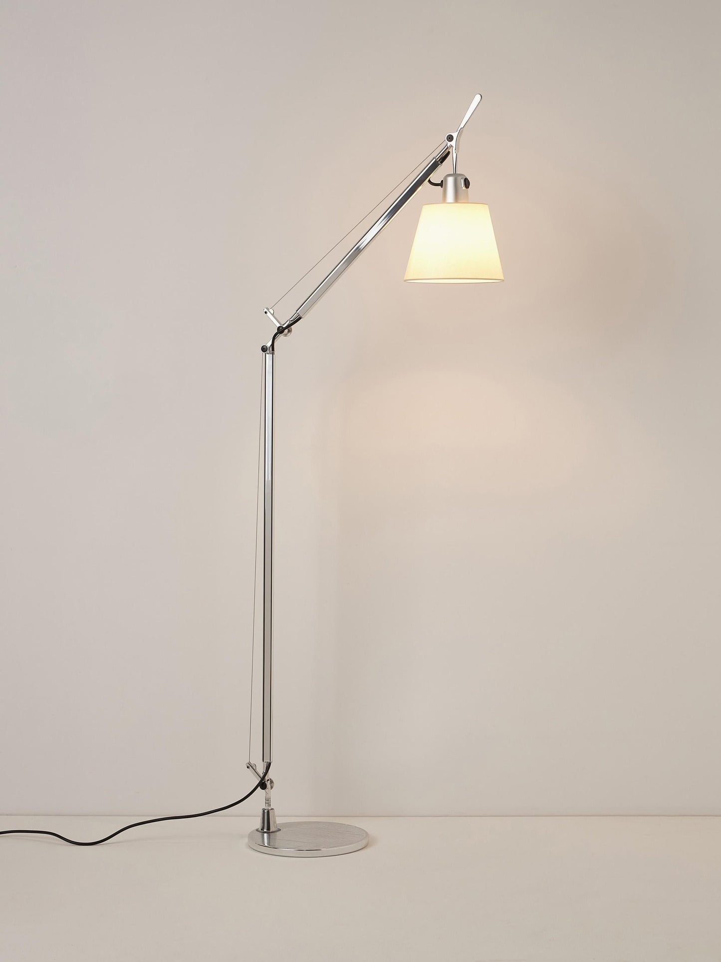 Lampa podłogowa Tolomeo Basculante Lettura