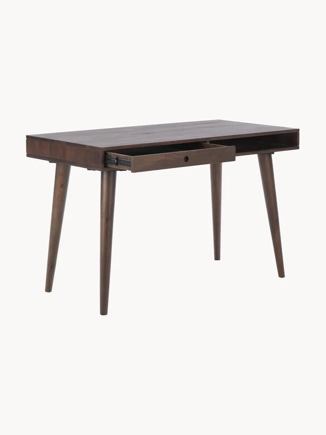 Biurko z litego drewna Tova