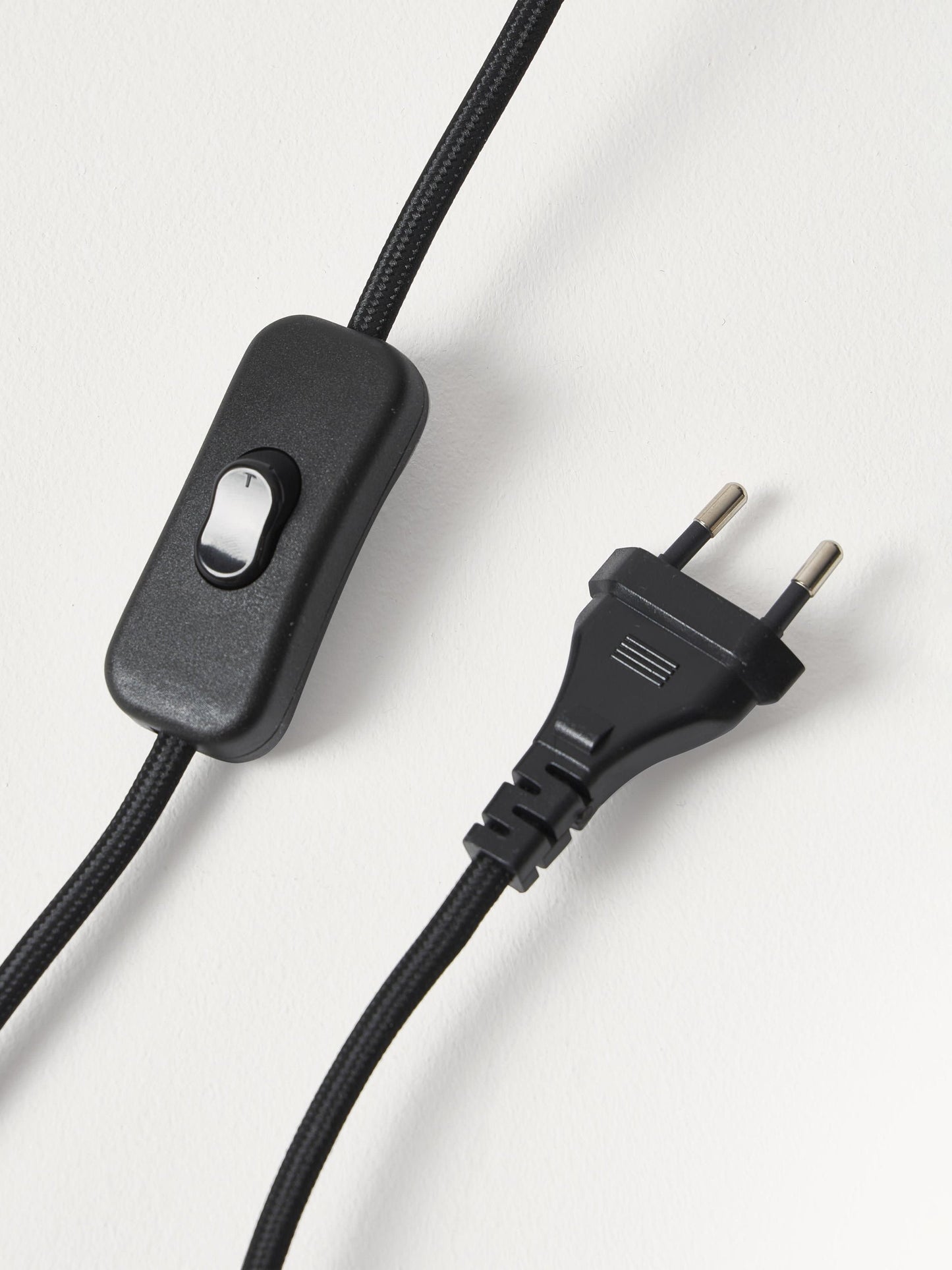 Lampa stołowa z ceramiki Eileen