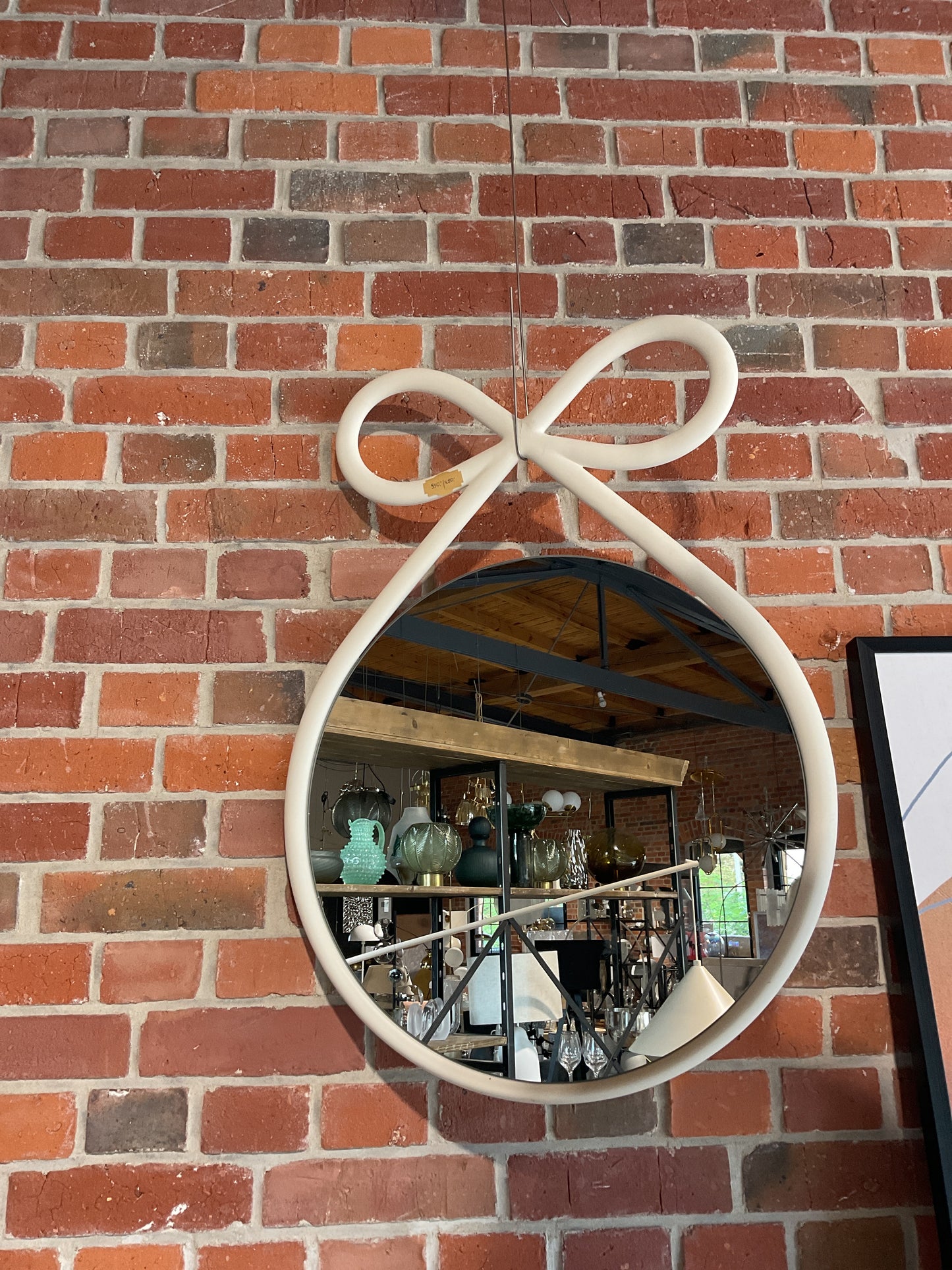 Okrągłe lustro ścienne Ribbon