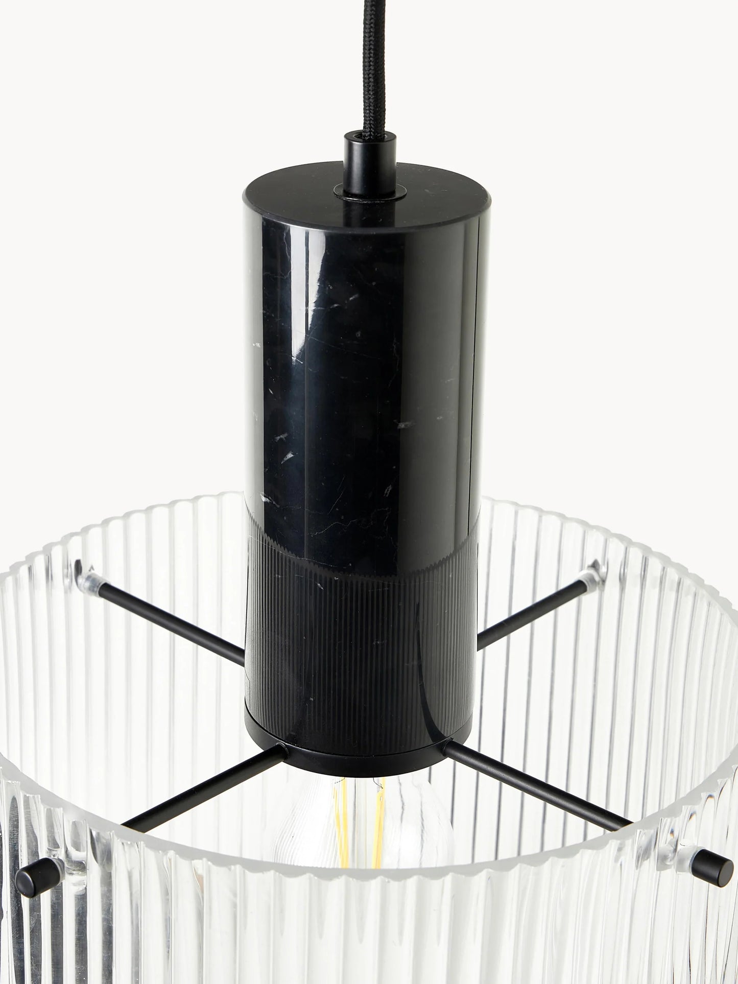 Lampa wisząca z ryflowaną powierzchnią Revolve