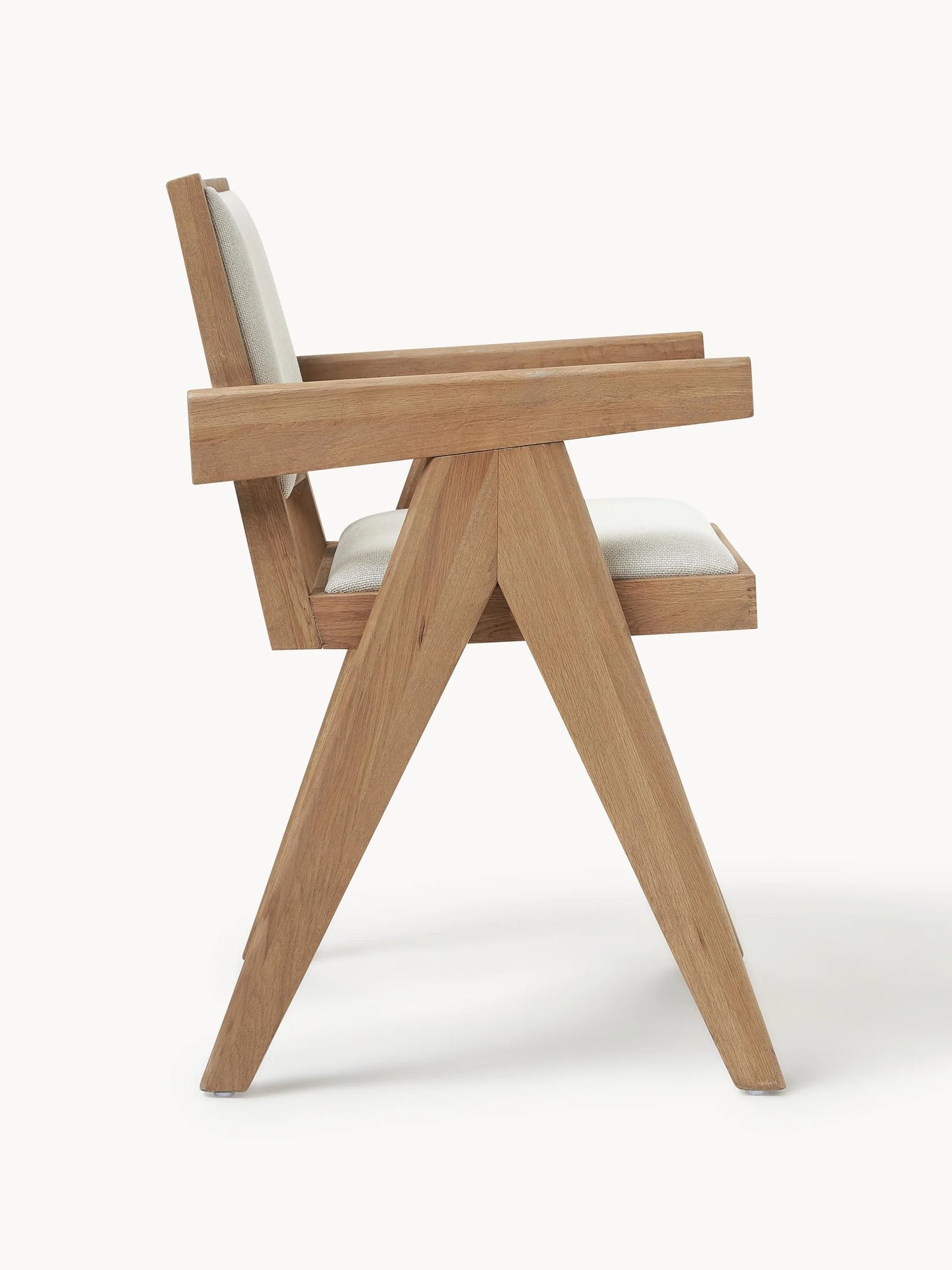 Krzesło tapicerowane z drewna z podłokietnikami Sissi