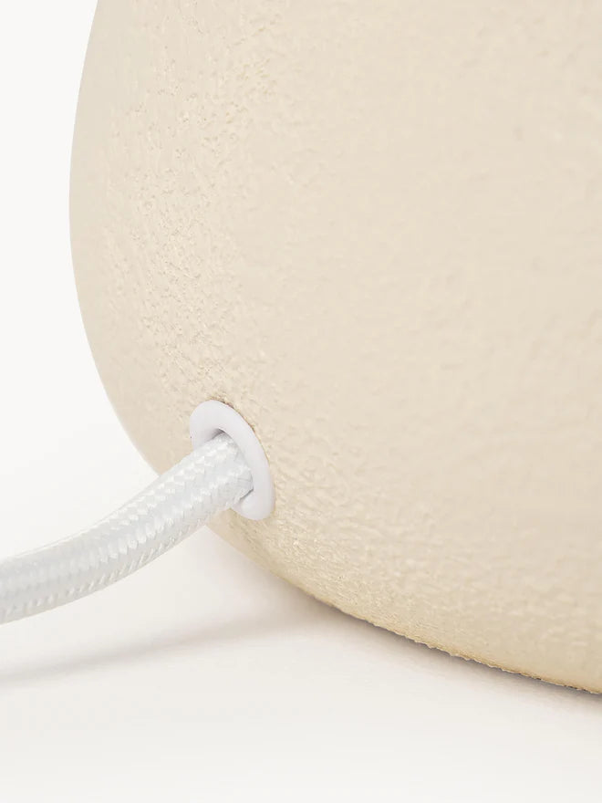 Lampa stołowa z ceramiki Eileen