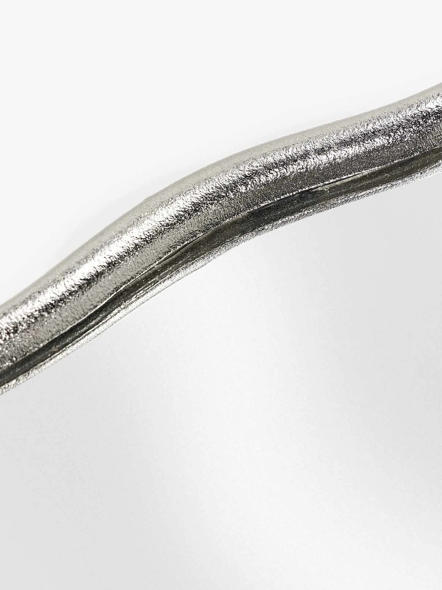 Lustro ścienne z metalową ramą Reggie