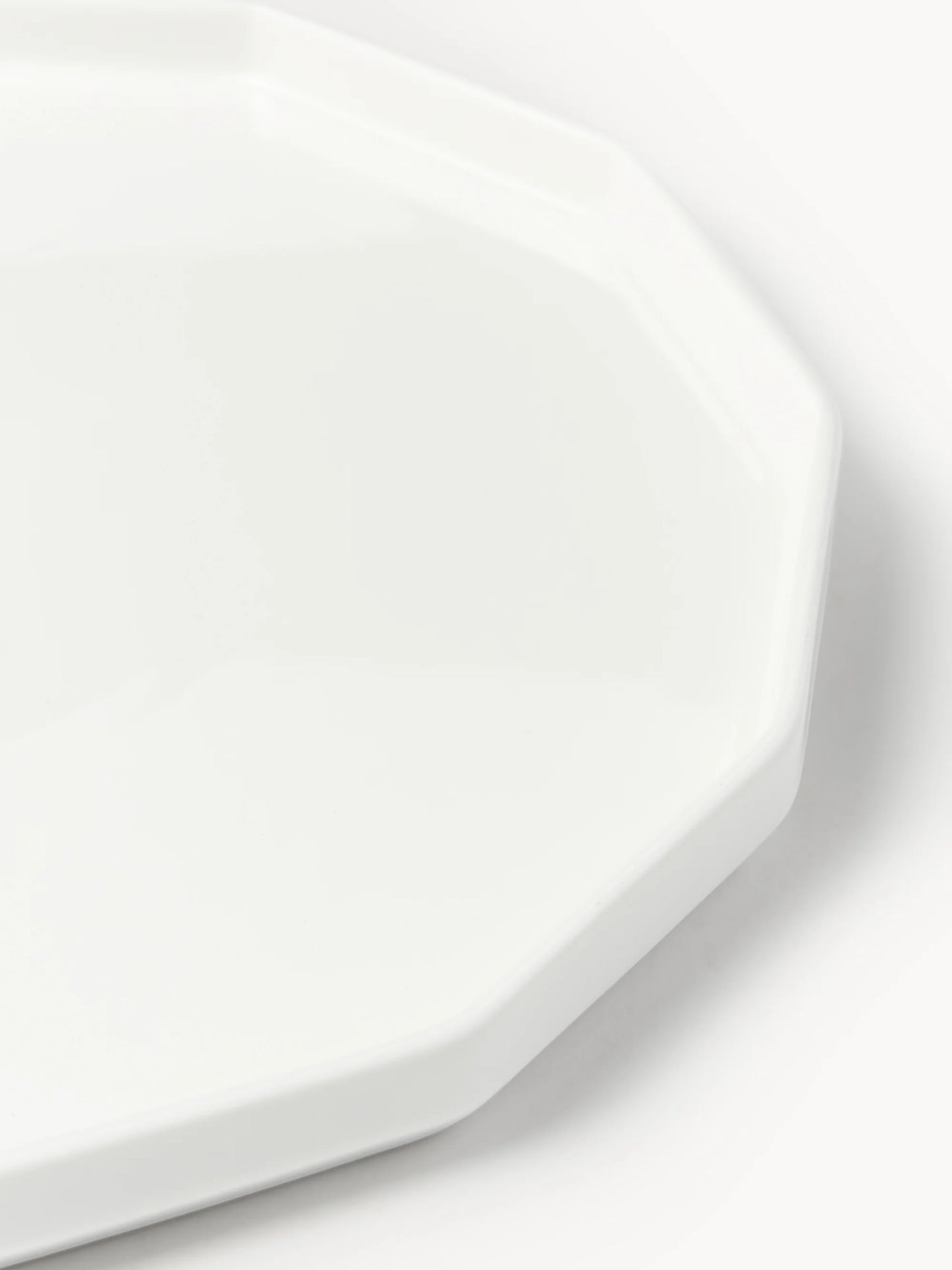 Komplet naczyń z porcelany Angoli, dla 4 osób (12 elem.)