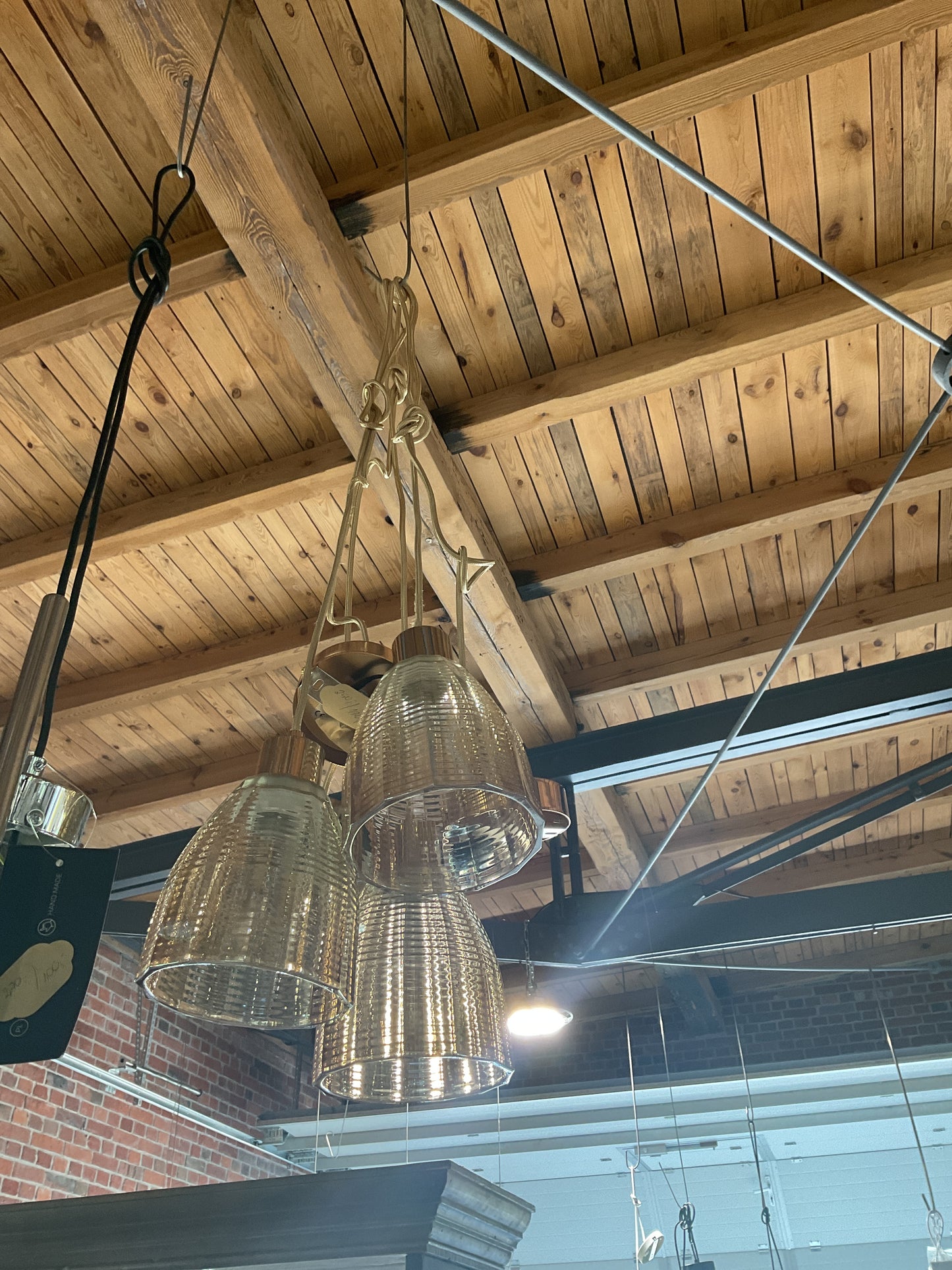 Lampa wisząca ze szkła Gleaming Gold