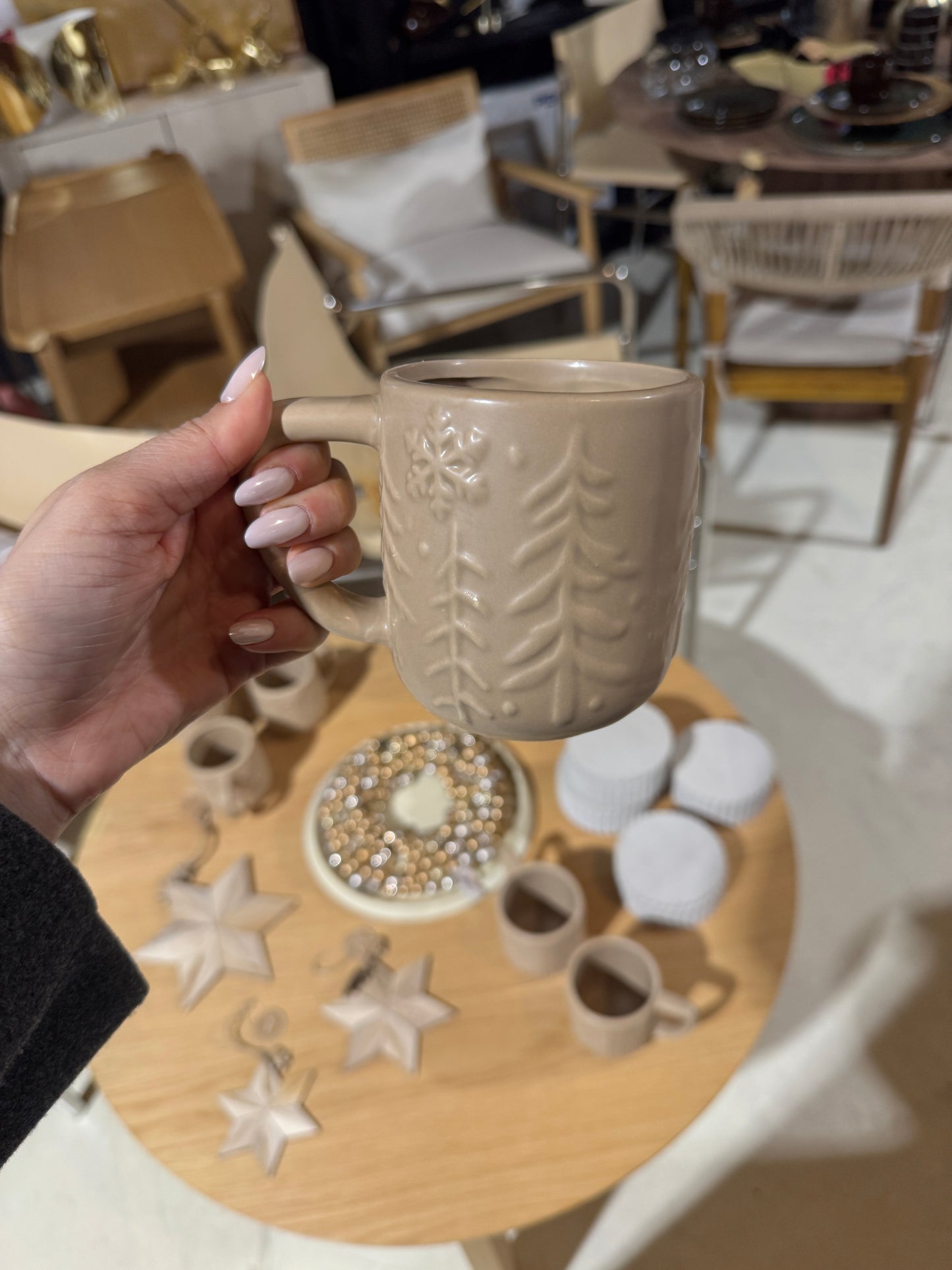 Kubek zimowy Choinka Beżowy