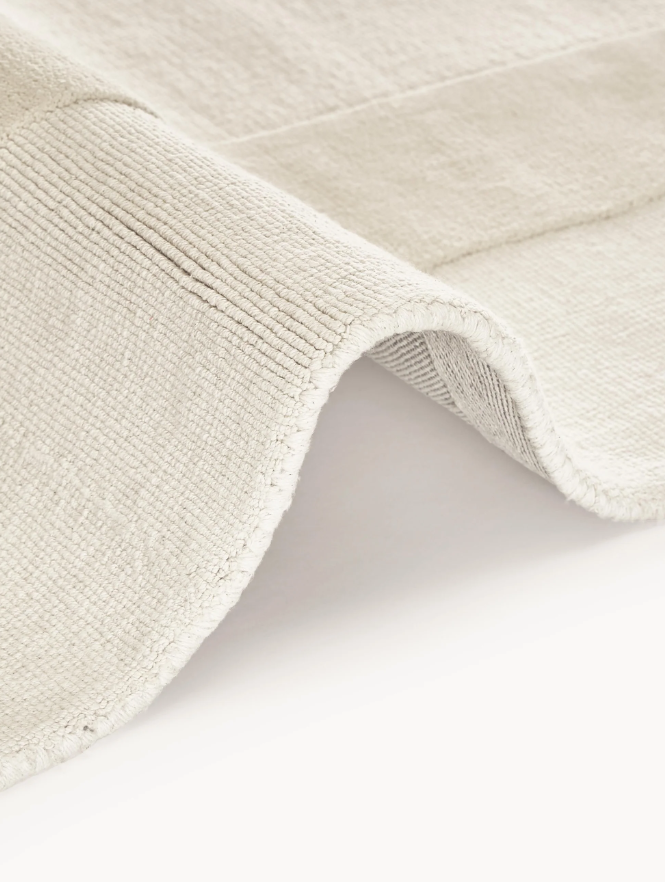 Ręcznie tkany dywan z bawełny z wypukłą strukturą Dania