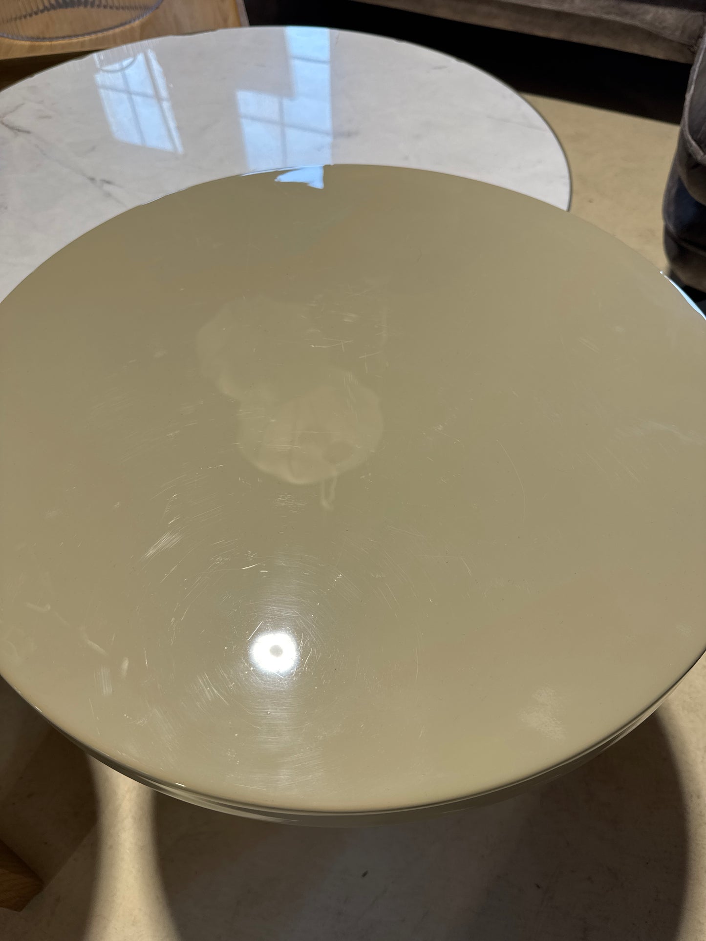 Stolik pomocniczy Nalima